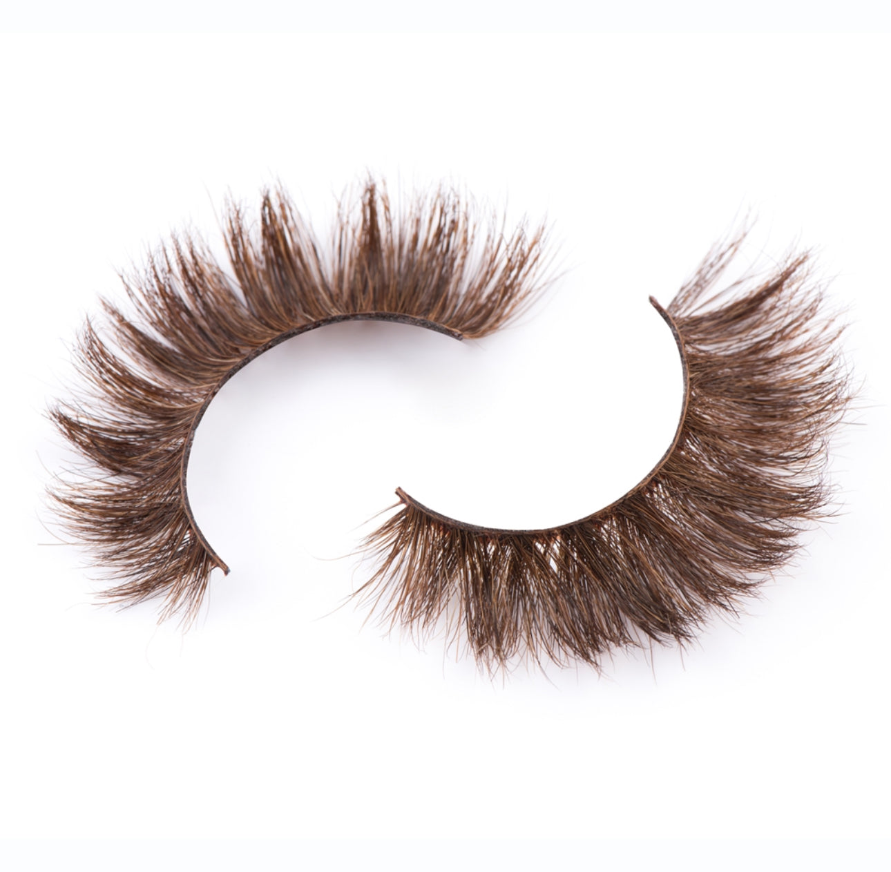 Lash Style: Brat (Brown)