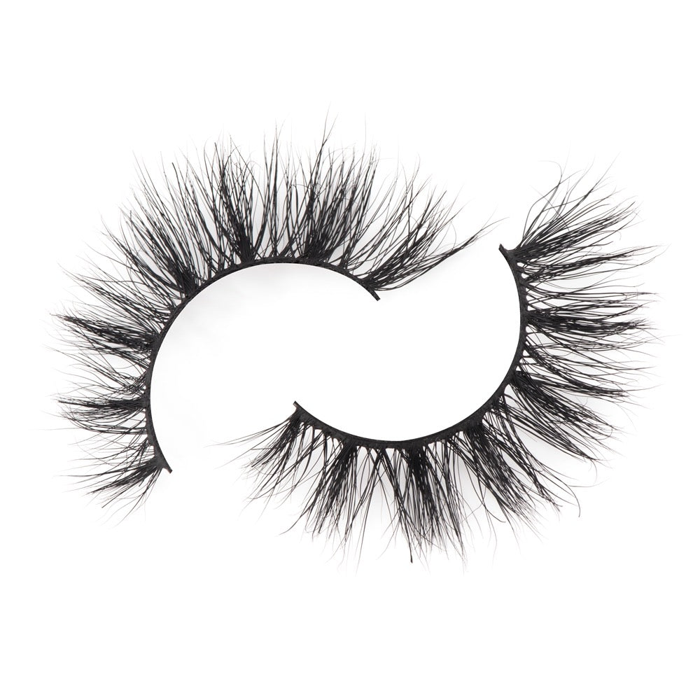 Lash Style: Bella