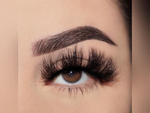 Lash Style: Chanel