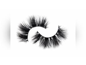 Lash Style: Chanel