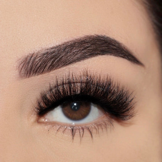 Lash Style: BRAT